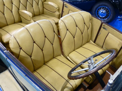 Auto-Oldtimer-Polster-04.jpg