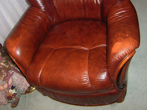 Colour damage leather-02.jpg