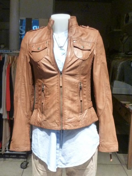 File:Jacke-Lamm-004.jpg