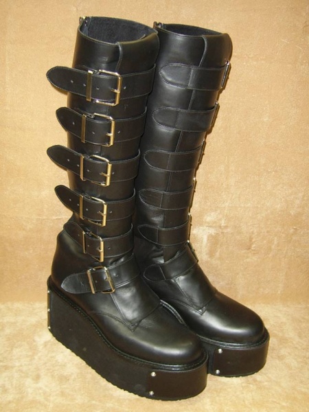 File:Stiefel-01.jpg